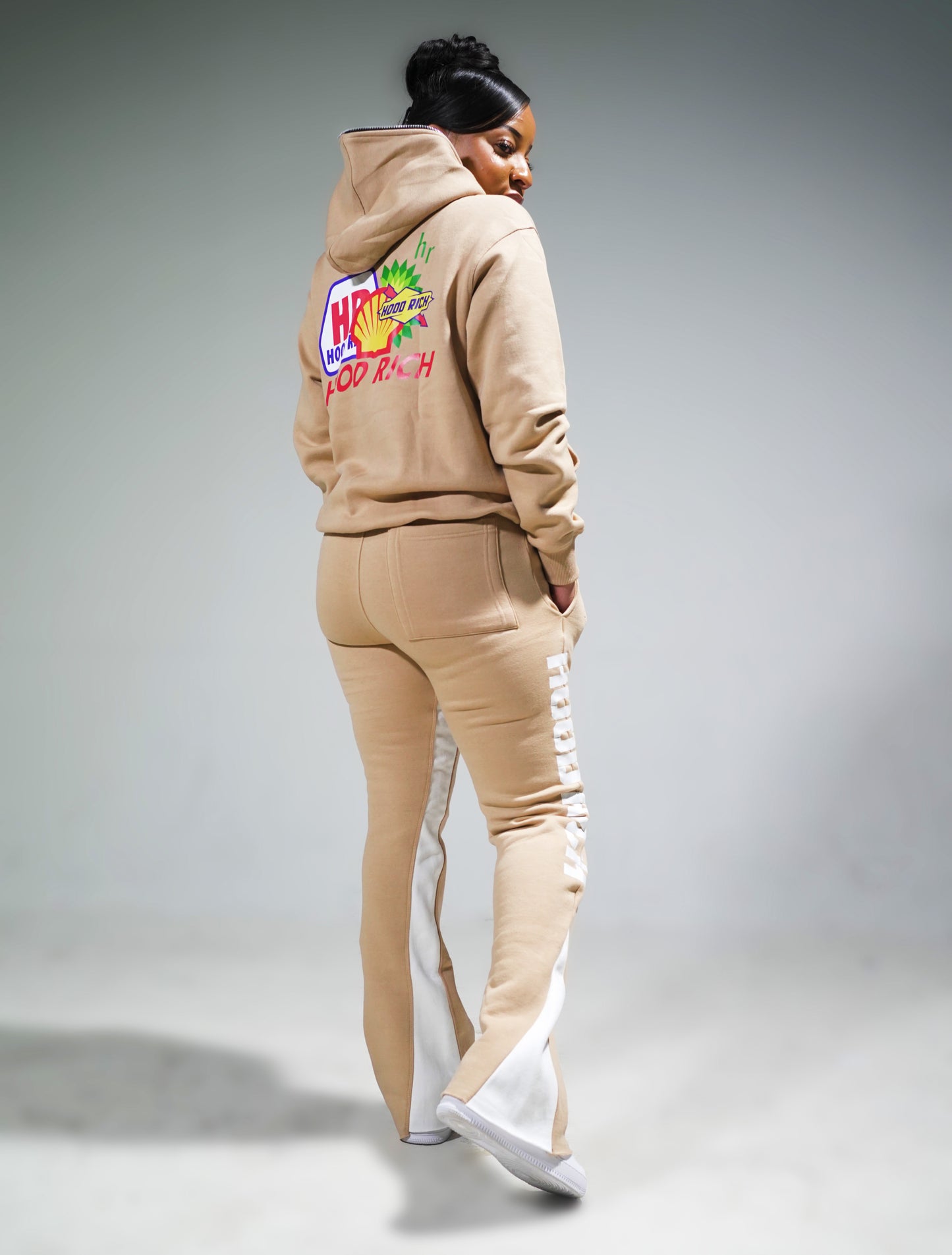 Tan Gas Station Flare Sets